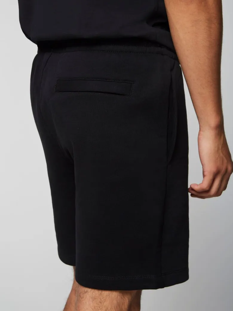 Outlet Heritage Short- Black Beauty View All